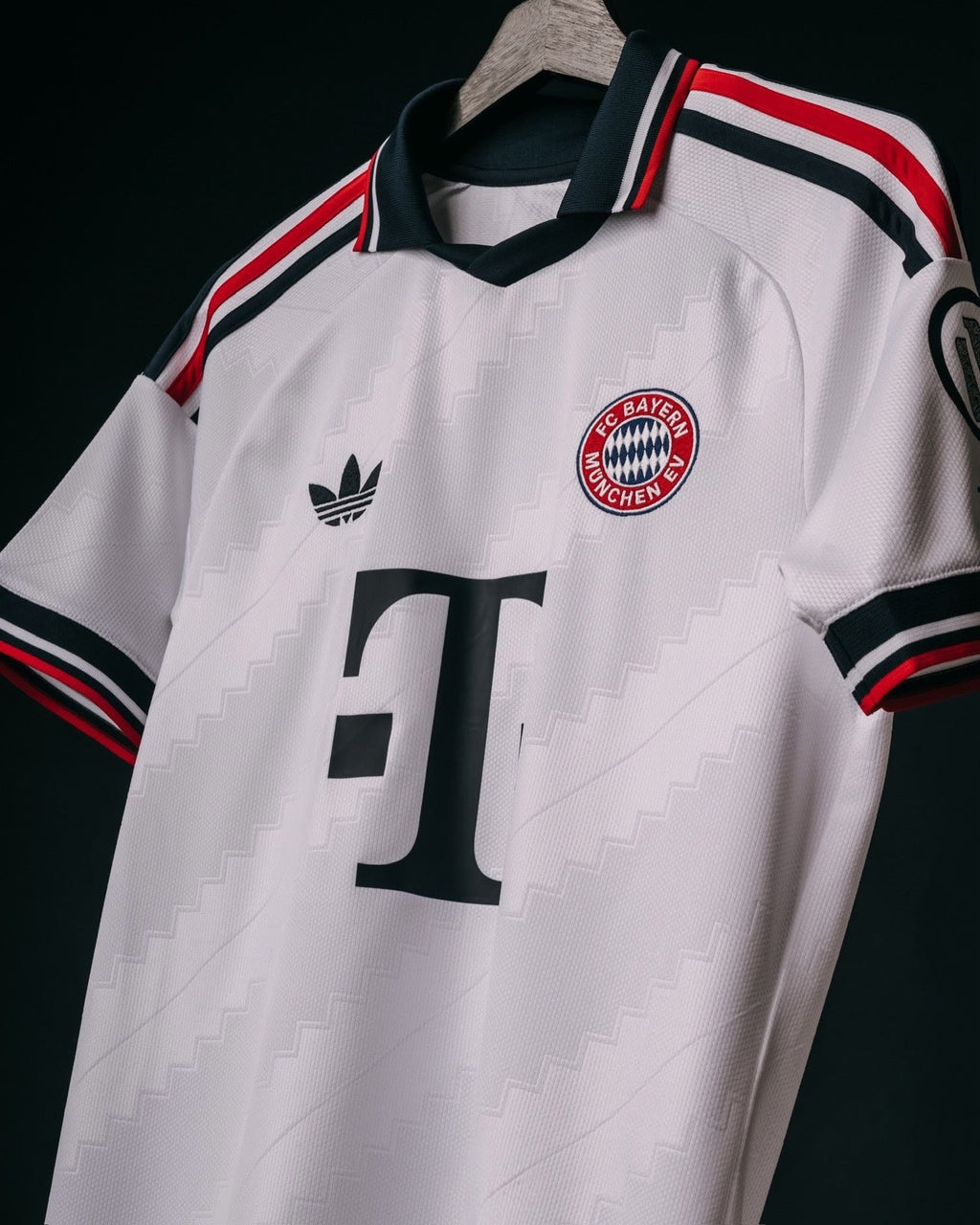 Maillot Bayern Munich Extérieur 26/27 – Player Version